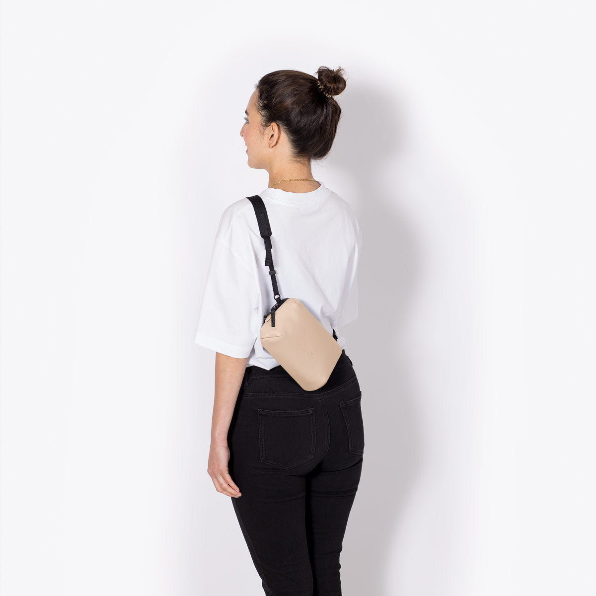 Ando Crossbody Bag - Light Almond / Medium