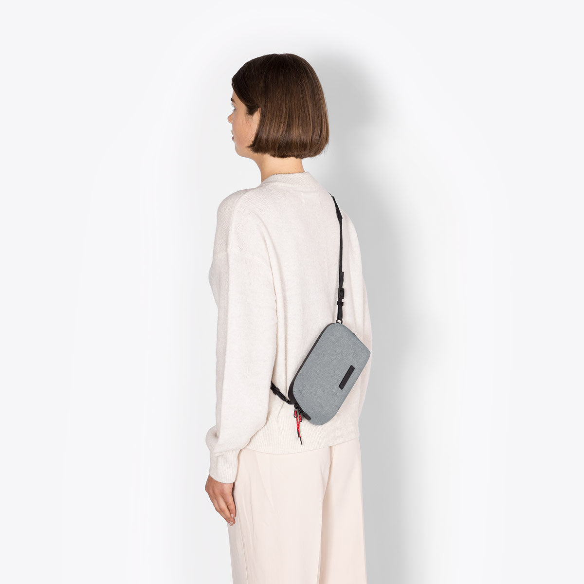Ando Crossbody Bag - Pigeon Blue Reflective / Medium