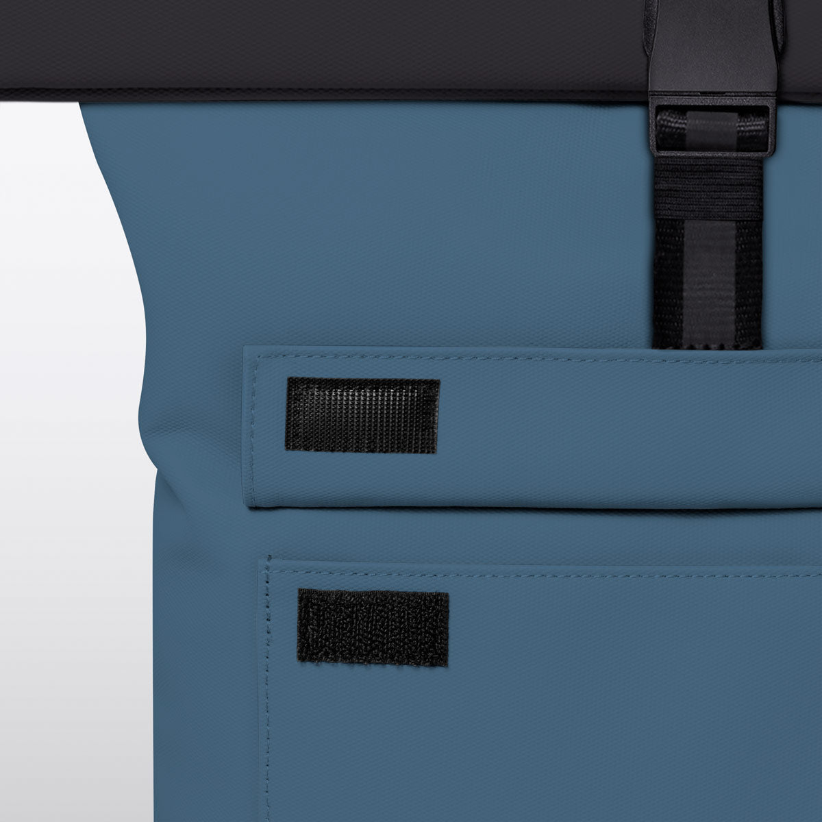 Jannik Roll-Top Backpack - Petrol - Black / Medium