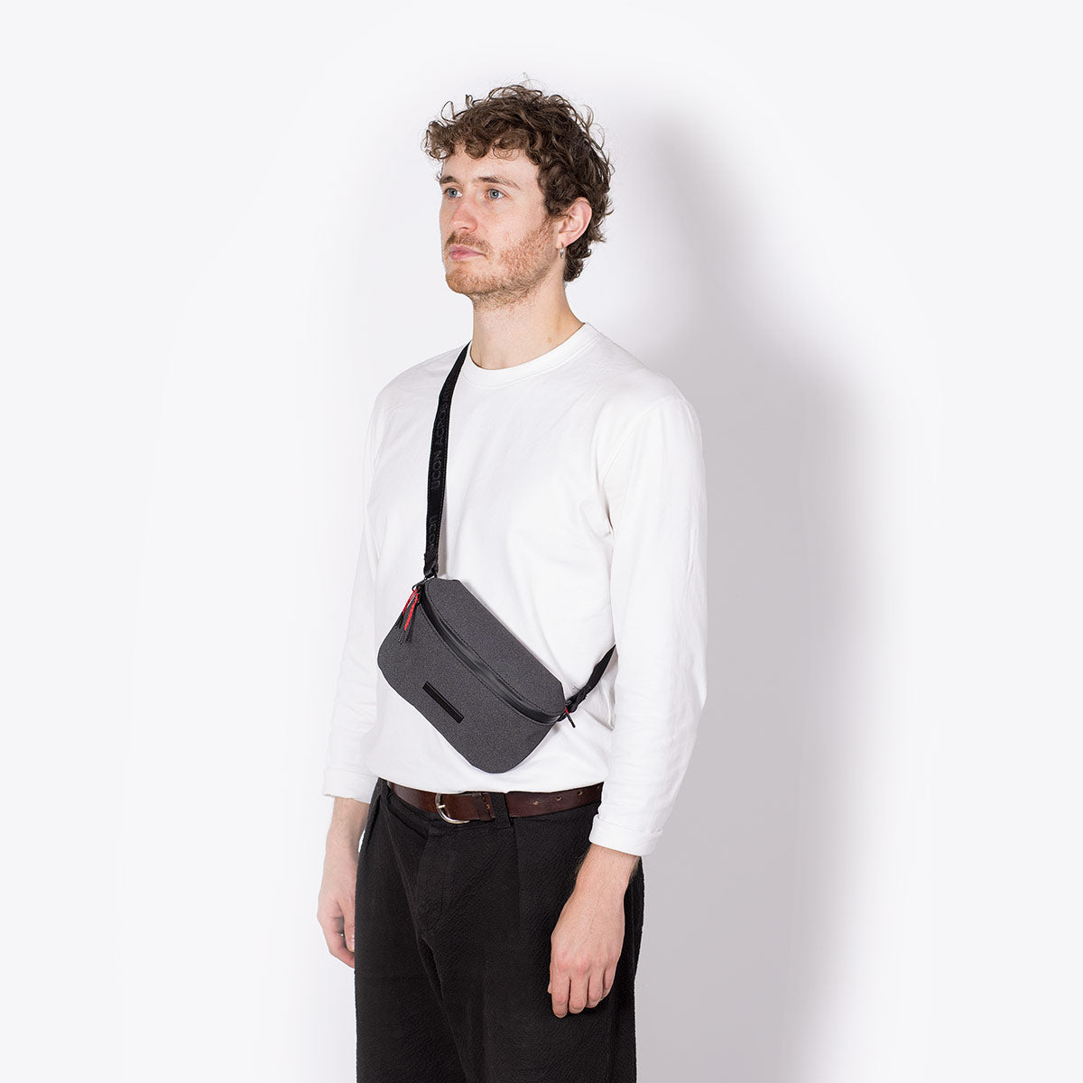 Jona Crossbody Bag - Asphalt Reflective / Medium