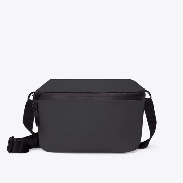 Black / Large