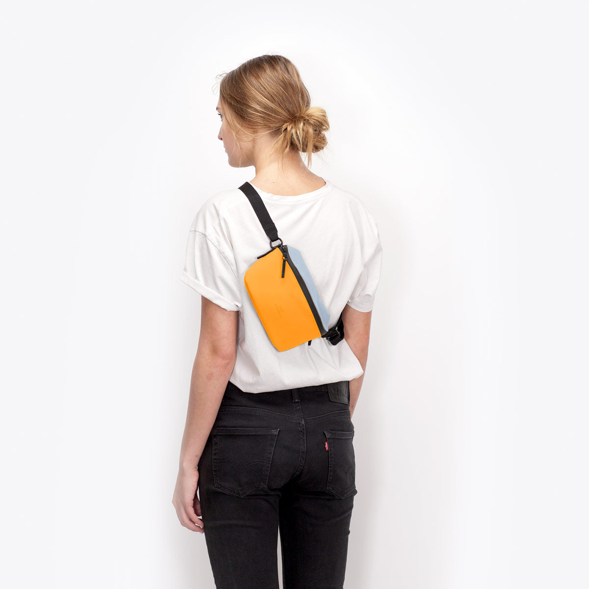 Jona Crossbody Bag - Fog Blue - Amber / Medium