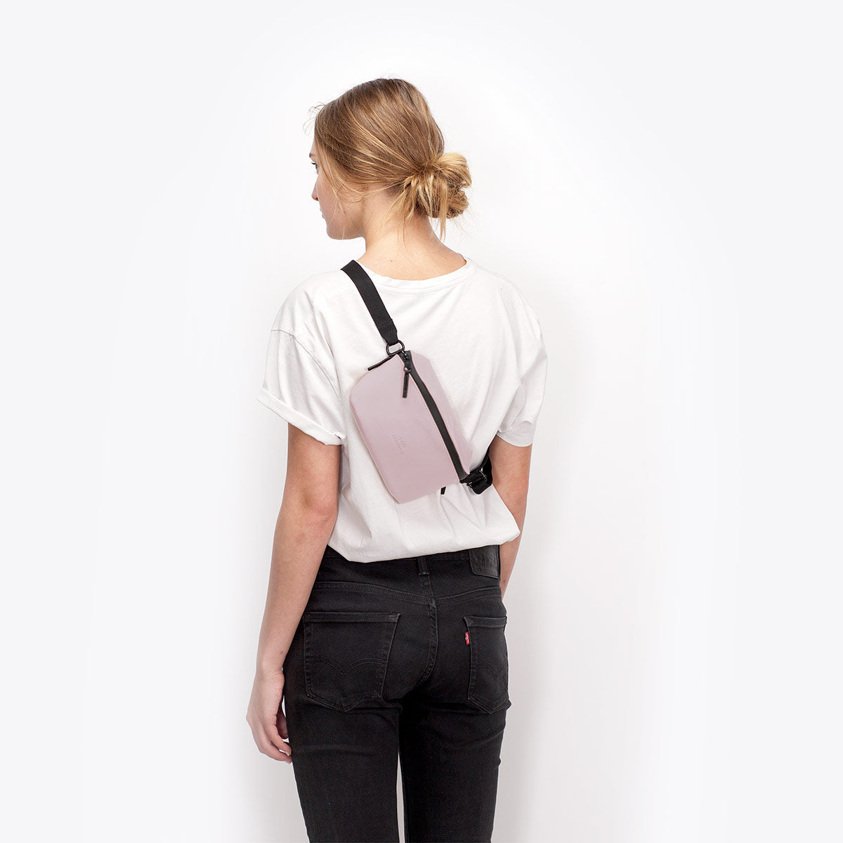 Jona Crossbody Bag - Light Rose / Medium