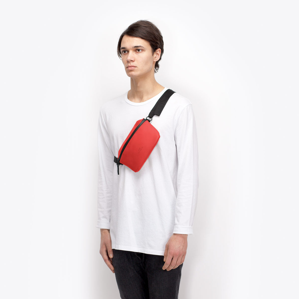 Jona Crossbody Bag - Red / Medium