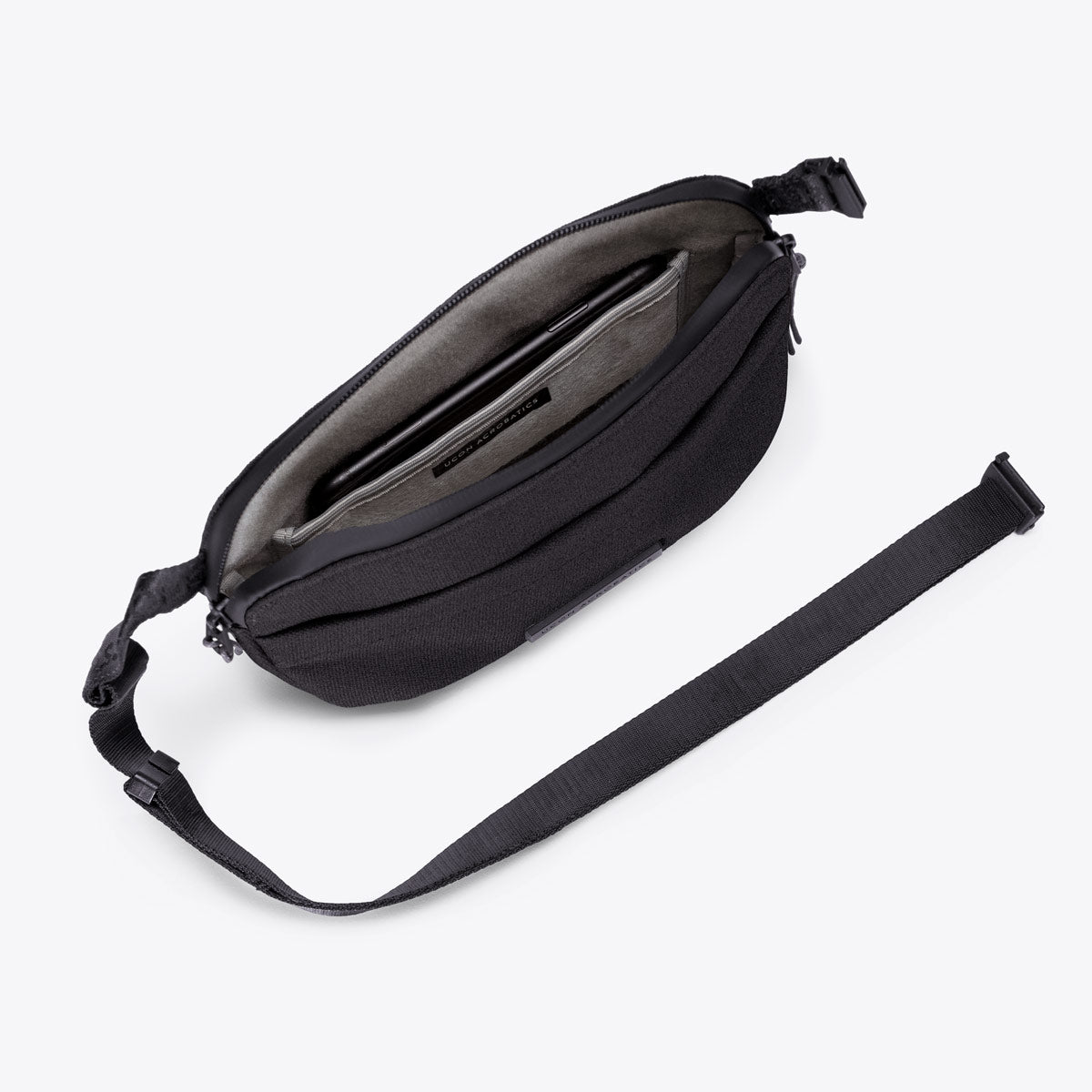 Melvin Crossbody Bag - Asphalt Reflective / Medium